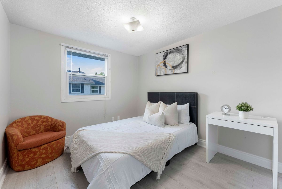 2-405 Keats Way 2-405 Keats Way Waterloo