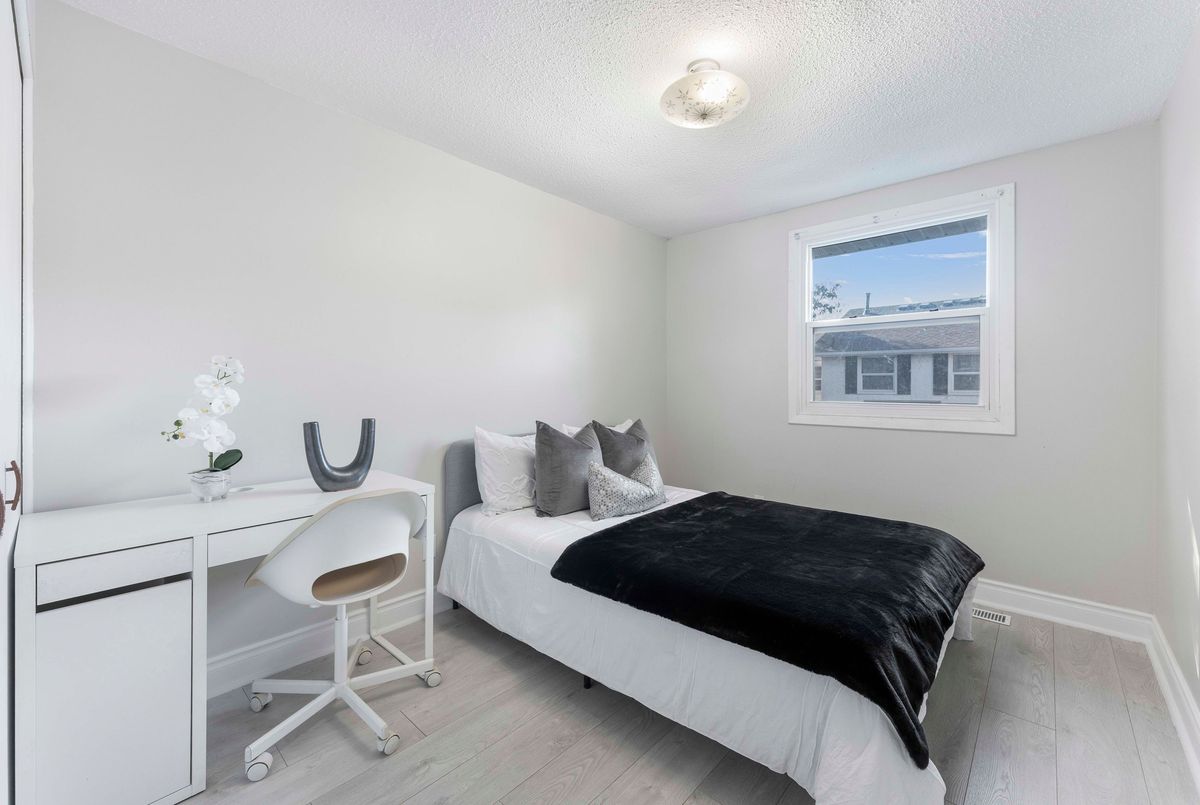 2-405 Keats Way 2-405 Keats Way Waterloo