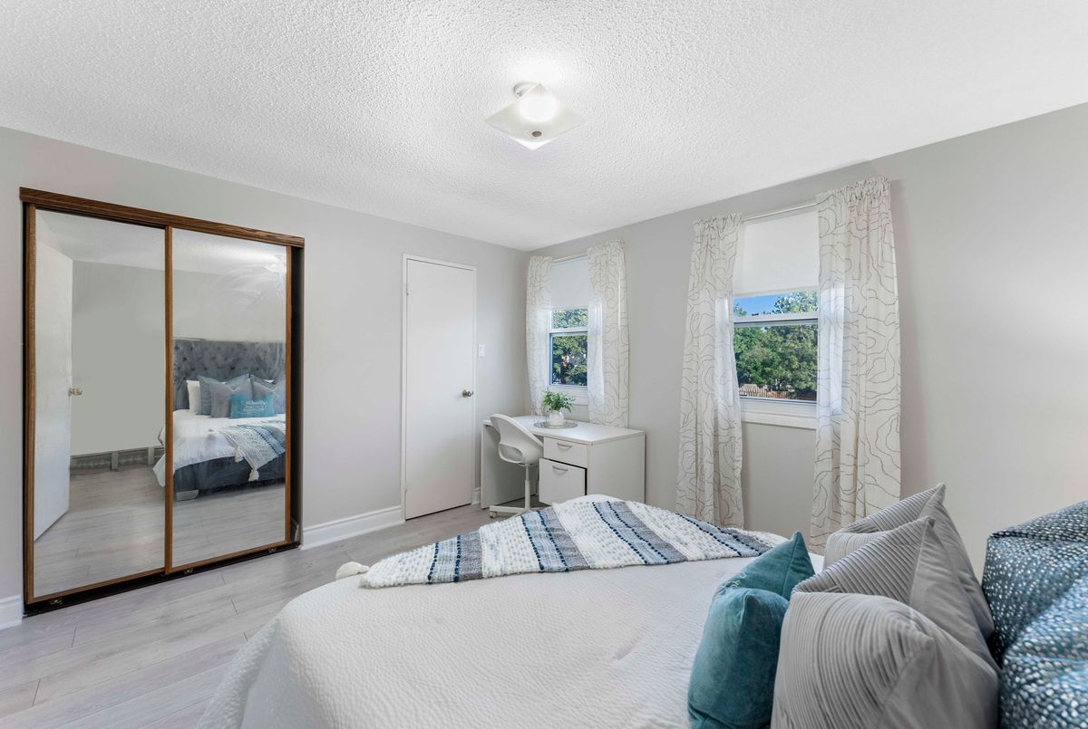 2-405 Keats Way 2-405 Keats Way Waterloo