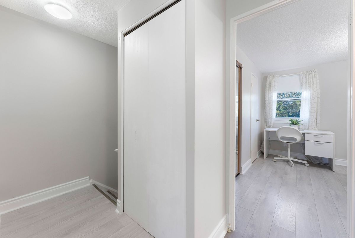 2-405 Keats Way 2-405 Keats Way Waterloo