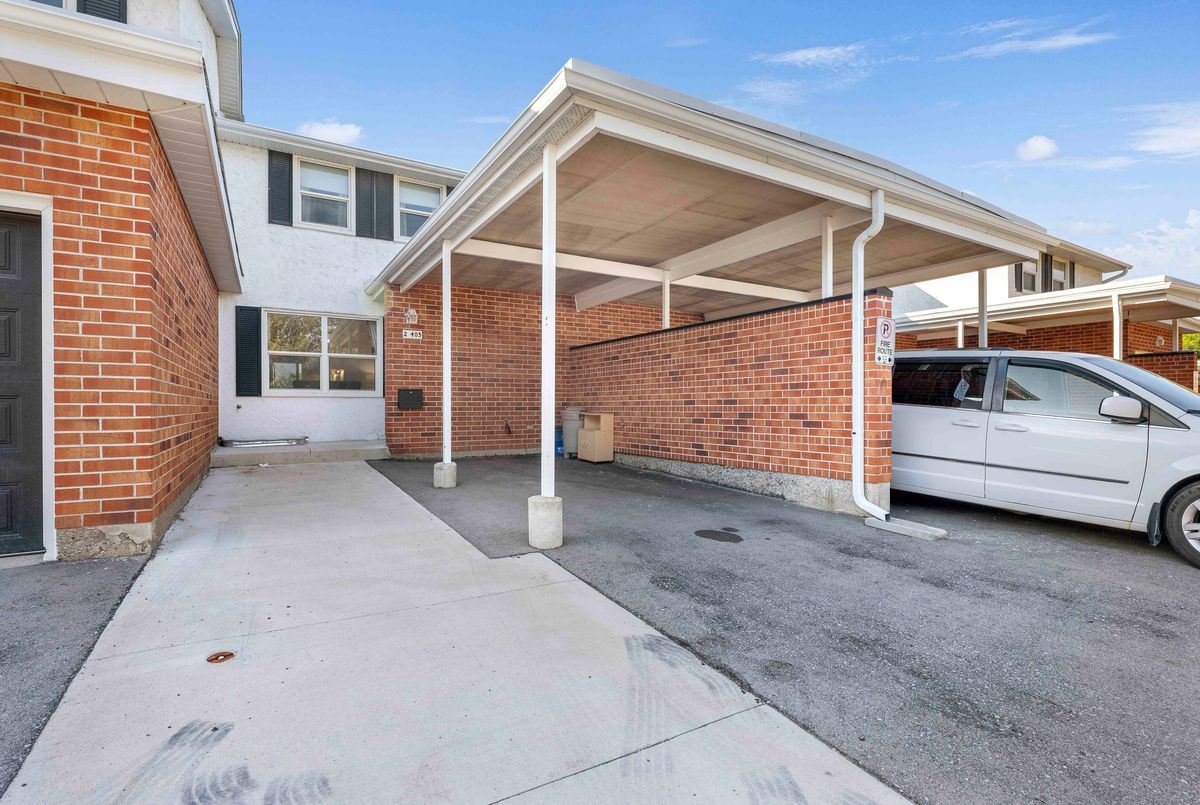 2-405 Keats Way 2-405 Keats Way Waterloo