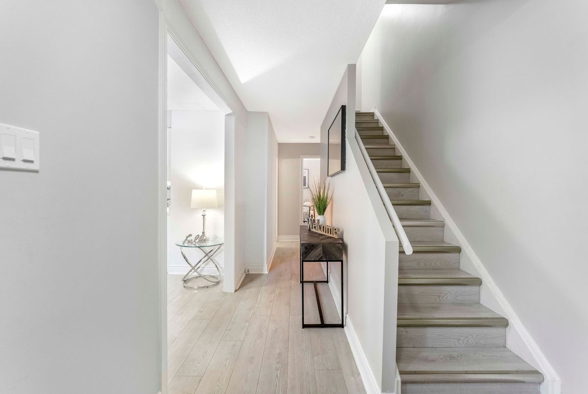 2-405 Keats Way 2-405 Keats Way Waterloo