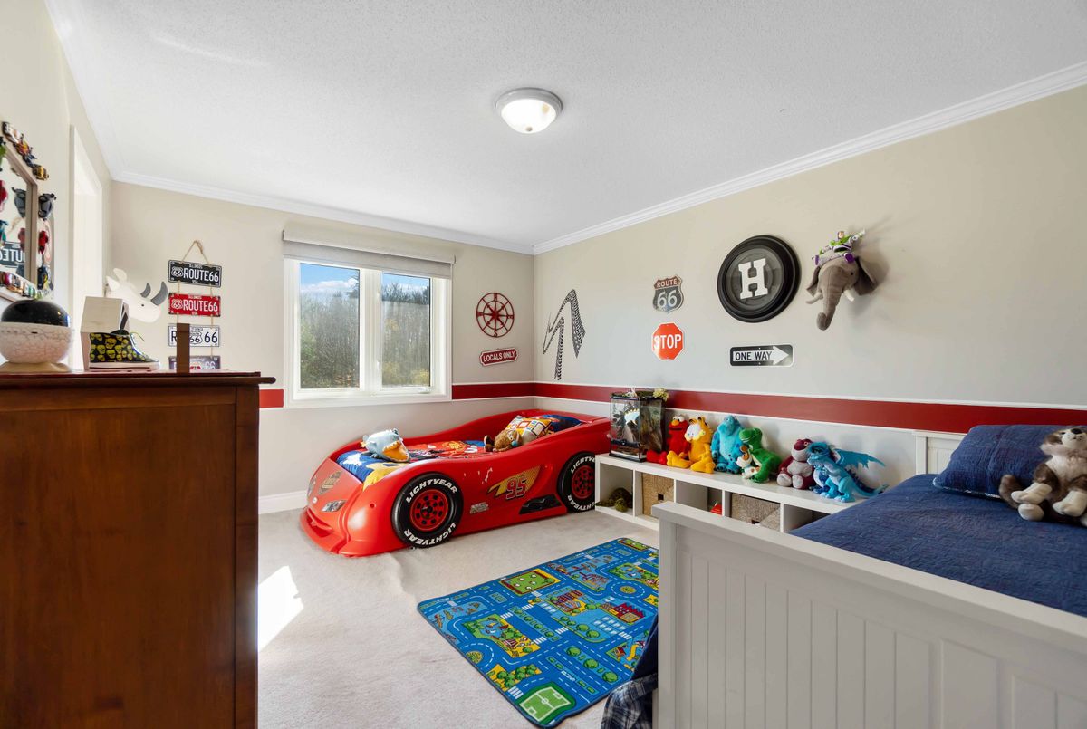 137 Goodman Drive 137 Goodman Drive Kanata