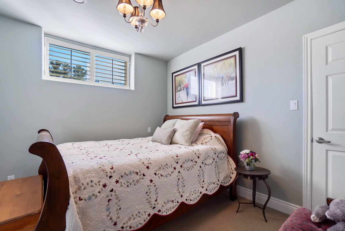 137 Goodman Drive 137 Goodman Drive Kanata