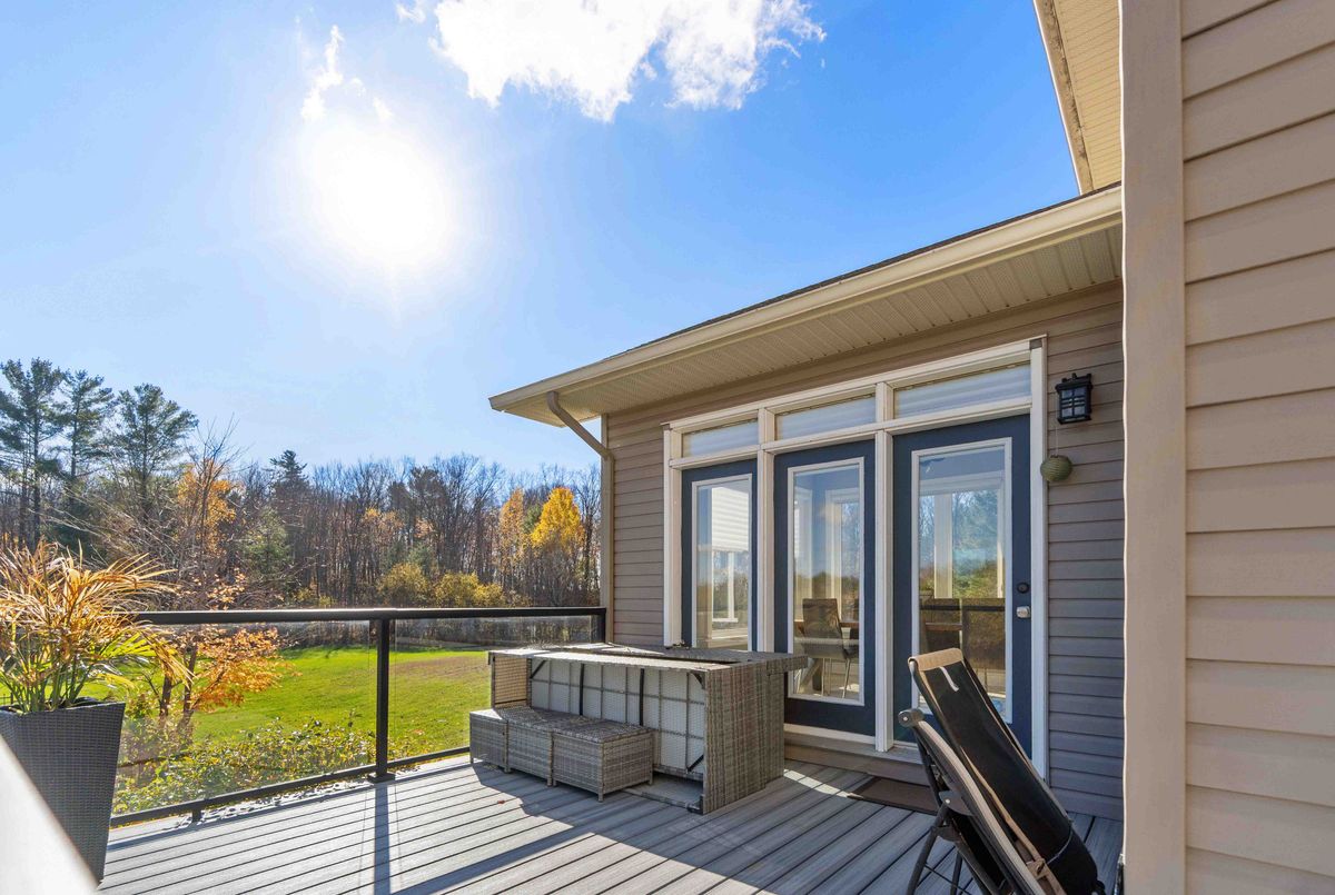 137 Goodman Drive 137 Goodman Drive Kanata