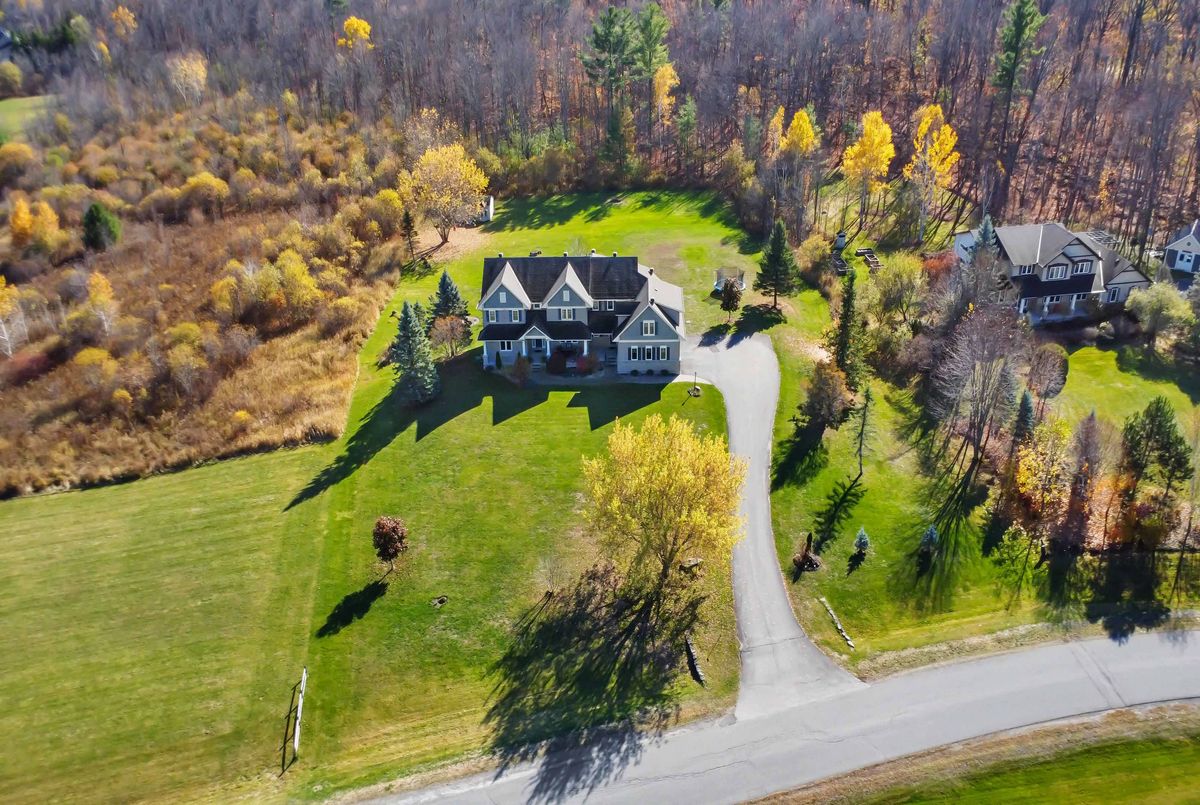 137 Goodman Drive 137 Goodman Drive Kanata