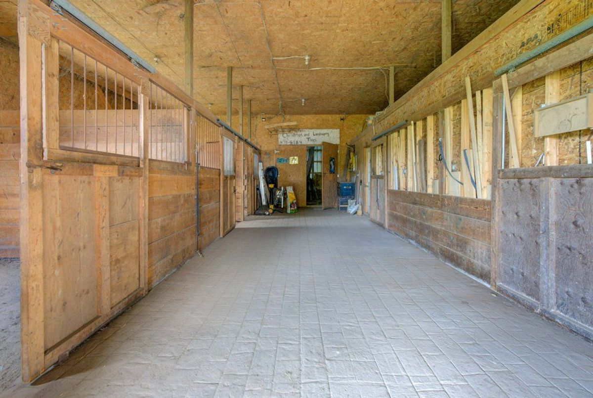 img-gallery