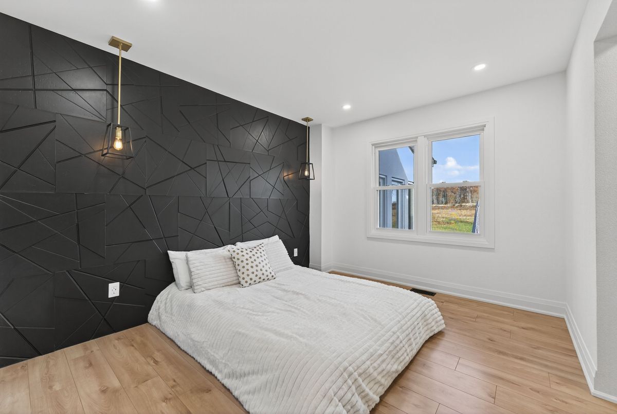 1234 SPEARS Road 1234 SPEARS Road Fort Erie