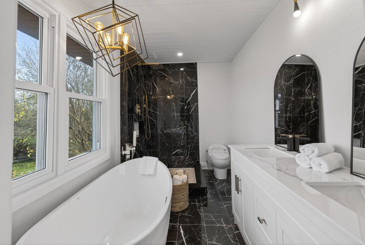 1234 SPEARS Road 1234 SPEARS Road Fort Erie