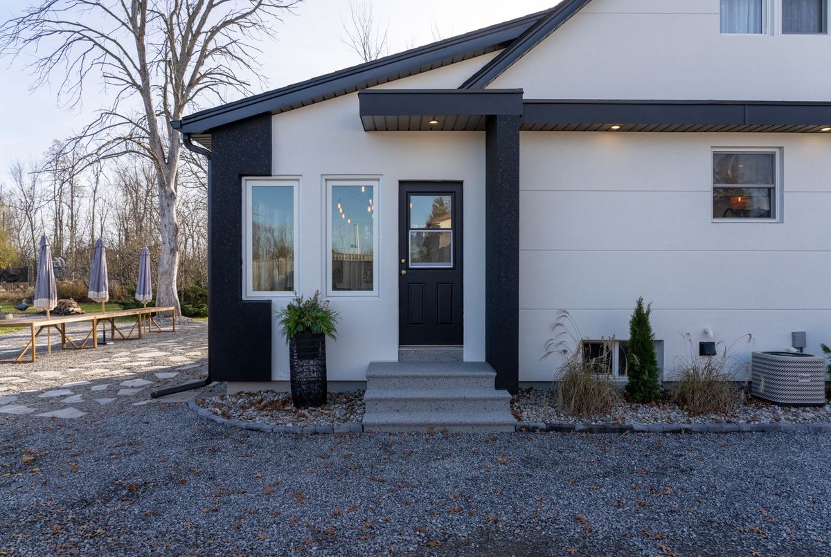 1234 SPEARS Road 1234 SPEARS Road Fort Erie
