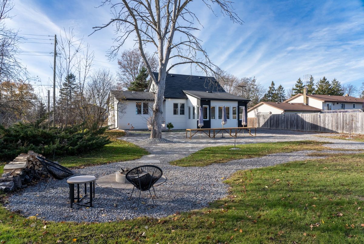 1234 SPEARS Road 1234 SPEARS Road Fort Erie