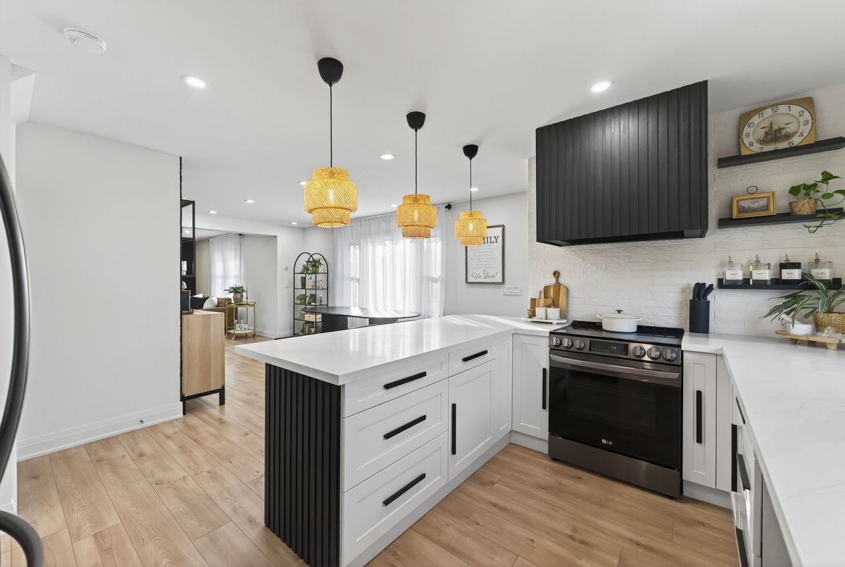 1234 SPEARS Road 1234 SPEARS Road Fort Erie