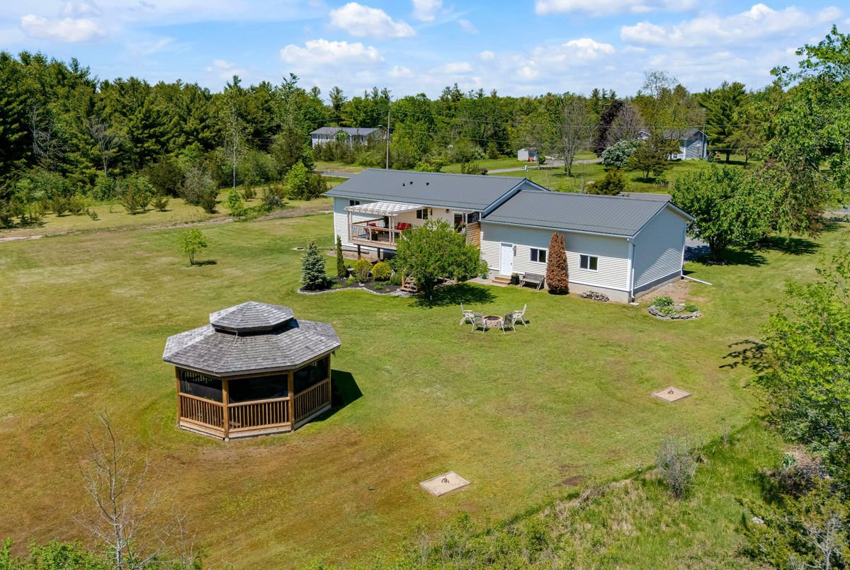 120 Pinecrest Road S 120 Pinecrest Road S Stone Mills