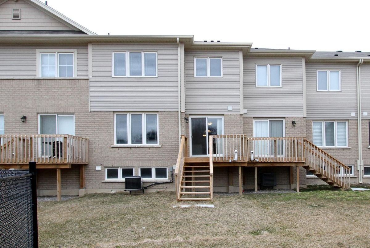 43 Longboat Run W 43 Longboat Run W Brantford