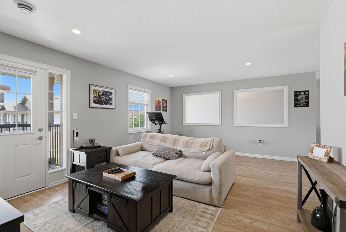 124-3320 Meadowgate Boulevard 124-3320 Meadowgate Boulevard London South