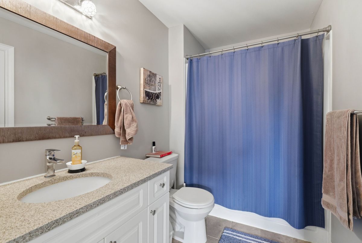 124-3320 Meadowgate Boulevard 124-3320 Meadowgate Boulevard London South