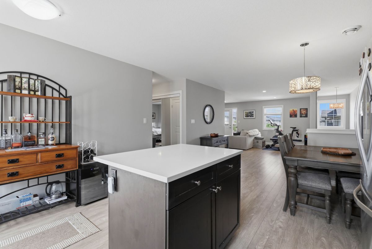 124-3320 Meadowgate Boulevard 124-3320 Meadowgate Boulevard London South