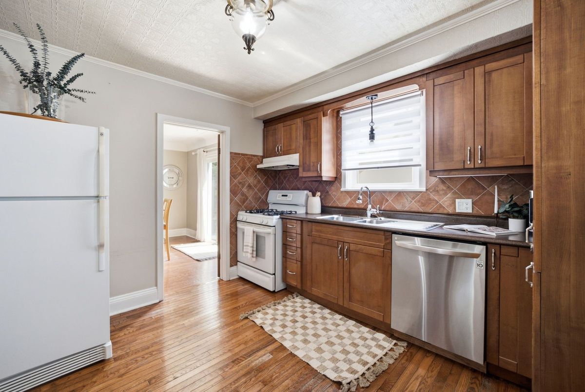 19 East 34th Street 19 East 34th Street Hamilton