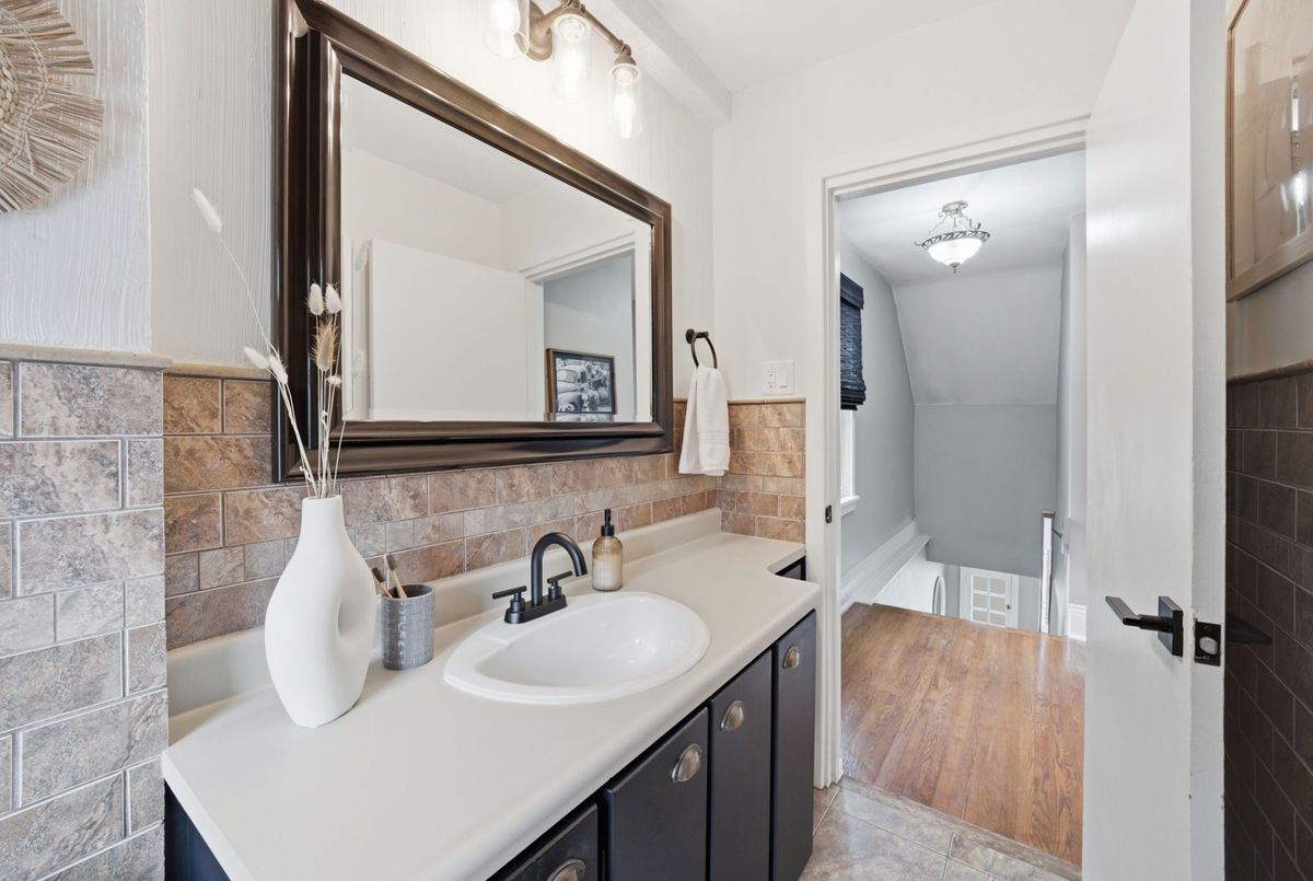 19 East 34th Street 19 East 34th Street Hamilton