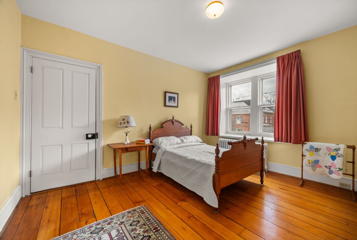 25 Wellington Street 25 Wellington Street Kingston