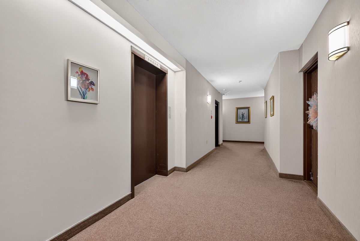 img-gallery
