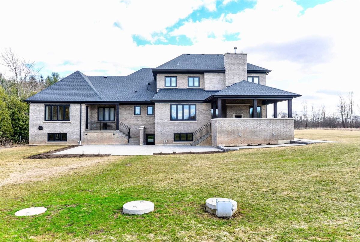 9736 Wellington 42 Rd 9736 Wellington 42 Rd Erin