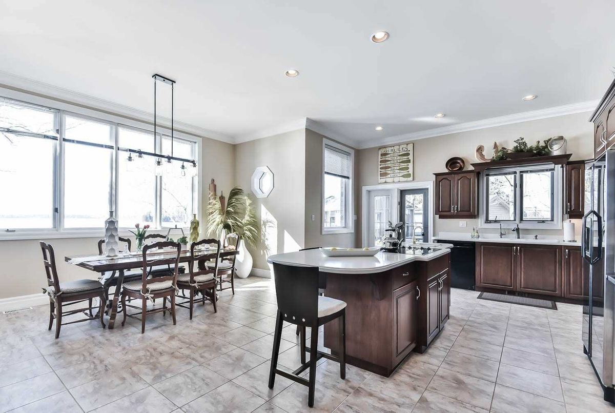 294 Cadigan Rd 294 Cadigan Rd Smith-Ennismore-Lakefield
