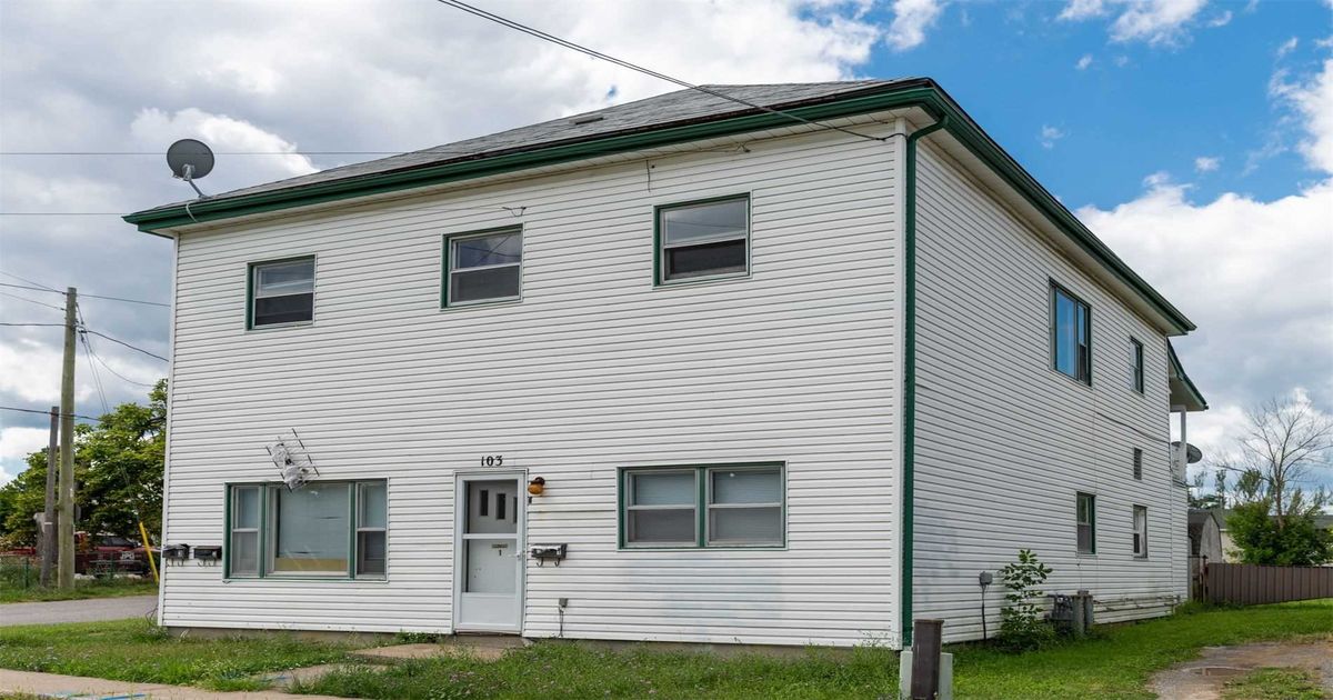 103 Moffatt St St. Catharines