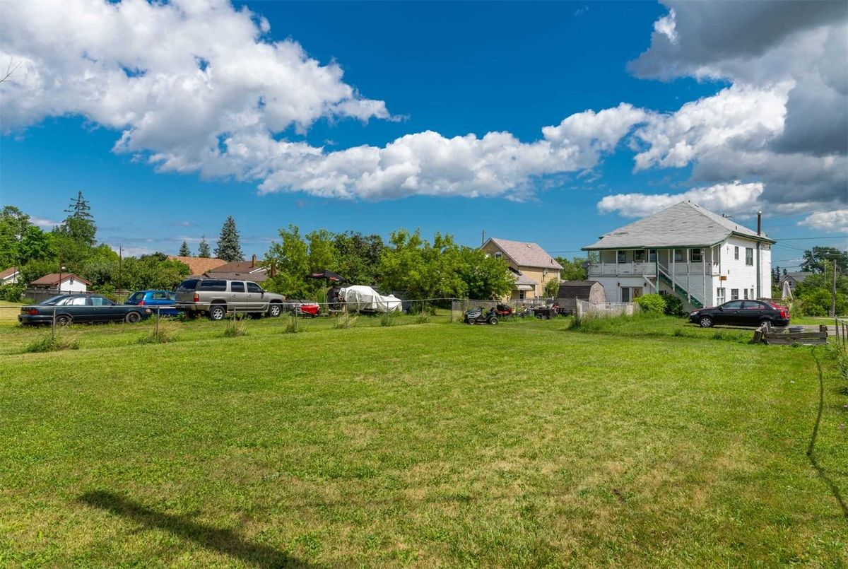 103 Moffatt St 103 Moffatt St St. Catharines