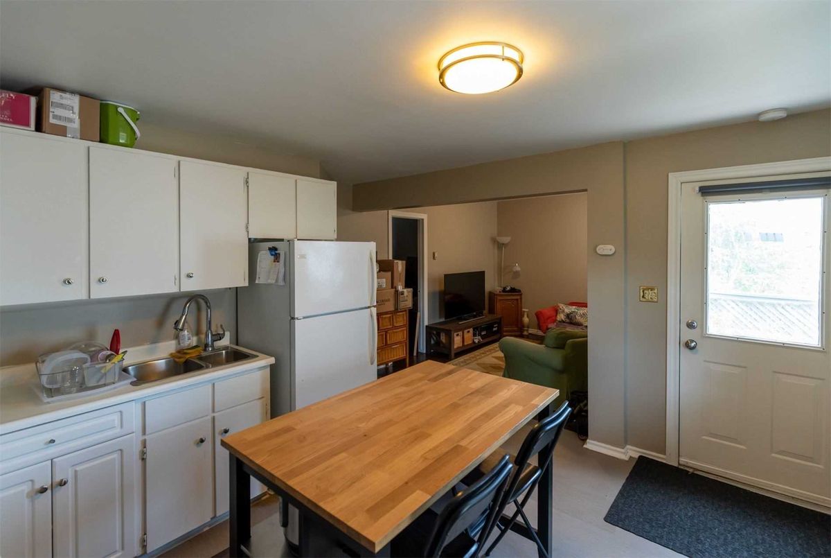 105 Moffatt St 105 Moffatt St St. Catharines