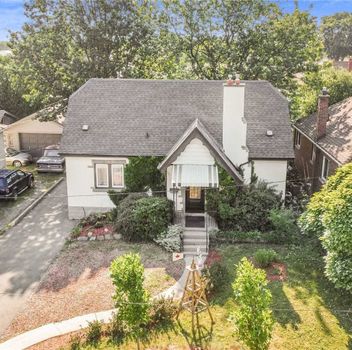 Residential 82 Centennial Pkwy S Hamilton For {
  "AboveGradeFinishedArea": 0,
  "AboveGradeFinishedAreaSource": "",
  "AboveGradeFinishedAreaUnits": "",
  "Acreage": "",
  "Active": false,
  "Address": "82 Centennial Pkwy S",
  "AirConditioning": "Central Air",
  "AirConditioningYN": true,
  "Amps": "",
  "Appliances": "",
  "ApproxAge": "",
  "ApproxSquareFootage": "",
  "Area": "Hamilton",
  "AssessmentYear": "",
  "AssignmentYN": false,
  "AssociationAmenities": "",
  "AssociationFee": "",
  "AssociationFeeIncludes": "",
  "AssociationName": "",
  "AssociationYN": false,
  "Balcony": "",
  "Basement": "Finished, Seperate Entrance",
  "BasementYN": false,
  "BathroomsFull": 0,
  "BathroomsHalf": 0,
  "Bedrooms": 4,
  "BedroomsDisplay": "4",
  "BedroomsPlus": 0,
  "BedroomsTotal": 0,
  "BelowGradeFinishedArea": 0,
  "BelowGradeFinishedAreaSource": "",
  "BelowGradeFinishedAreaUnits": "",
  "Board": "Toronto Regional real Estate Board",
  "BuilderName": "",
  "BuildingAreaTotal": "",
  "BuildingAreaUnits": "Sq Ft",
  "BuildingName": "",
  "BusinessName": "",
  "BusinessType": "",
  "BuyerAgencyCompensation": "Half Month Rent",
  "BuyerAgencyCompensationType": "",
  "BuyerAgentAOR": "",
  "BuyerAgentEmail": "",
  "BuyerAgentFullName": "",
  "BuyerAgentId": "",
  "BuyerAgentMlsId": "",
  "BuyerAgentPhone": "",
  "BuyerOfficeId": "",
  "BuyerOfficeMlsId": "",
  "BuyerOfficeName": "",
  "BuyerOfficePhone": "",
  "CarportSpaces": 0,
  "Category": "MLS",
  "ChattelsYN": false,
  "City": "Hamilton",
  "ClassSearch": "Residential",
  "ClosedDate": "2023-03-13T00:00:00",
  "CoListAgentDesignation": "",
  "CoListAgentEmail": "",
  "CoListAgentID": "",
  "CoListAgentMLSID": "",
  "CoListAgentName": "",
  "CoListAgentPhone": "905-764-7111",
  "CoListOfficeID": "248500",
  "CoListOfficeMLSID": "248500",
  "CoListOfficeName": "CENTURY 21 HERITAGE GROUP LTD., BROKERAGE",
  "CommercialCondoFee": "",
  "CommercialCondoFeeFrequency": "",
  "CommercialCondoFees": "",
  "Commission": "Half Month Rent",
  "Community": "Stoney Creek",
  "CommunityFeatures": "",
  "Condition": "",
  "ConditionalExpiryDate": "0001-01-01T00:00:00",
  "ConditionOfSale": "",
  "CondoCorpNumber": "",
  "ConsentToAdvertiseYN": false,
  "ConstructionMaterials": "",
  "ContactAfterExpiryYN": false,
  "ContractDate": "2022-12-12T00:00:00",
  "Cooling": "Central Air",
  "CoolingYN": true,
  "Country": "",
  "CoverPhoto": "https://media.remarketer.ca/PROPTX/X5849056-1.jpg?tr=di-propertynoimage_pj5ksb5iM,f-jpg,q-90",
  "CrossStreet": "Queenston & Centennial Pkwy",
  "DaysOnMarket": 90,
  "DepositRequired": "",
  "Directions": "",
  "Disclosures": "",
  "DisplayAddress": "Upper-82 Centennial Pkwy S",
  "DisplayAddressYN": true,
  "DistributeToInternetYN": true,
  "Drive": "",
  "Electric": "",
  "ElectricExpense": "",
  "ElectricOnPropertyYN": false,
  "ElectricYN": false,
  "ElementarySchool": "",
  "ElevatorYN": false,
  "Exclusions": "",
  "Expenses": "",
  "ExpiryDate": "2023-03-31T00:00:00",
  "Exposure": "",
  "Exterior": "",
  "ExteriorFeatures": "",
  "Extras": "Fridge, Stove, Dishwasher, Washer & Dryer (Separate), All Electrical Light Fixtures, All Window Coverings. Ideal Home To Raise A Family, Steps To Transit, Shopping, Schools. Very Close To Parks, Wineries, Hamilton Trails And Minutes To Qew.",
  "FamilyRoom": "",
  "FireplaceTotal": 0,
  "FireplaceYN": false,
  "Flooring": "",
  "FloorPlans": "",
  "FoundationDetails": "",
  "Franchise": "",
  "FranchiseYN": false,
  "FurnishedYN": false,
  "GarageSpaces": 0.0,
  "GarageType": "None",
  "GarageYN": false,
  "GasYN": false,
  "Geometry": {
    "lon": -79.76464,
    "lat": 43.22579
  },
  "GymYN": false,
  "HeatingYN": false,
  "HeatSource": "Gas",
  "HeatType": "Forced Air",
  "HighSchool": "",
  "HoldoverDays": "",
  "id": "X5849056_PROPTX",
  "IDX": "N",
  "IDXYN": false,
  "Inclusions": "",
  "InteriorFeatures": "",
  "Kitchens": 1,
  "KitchensPlus": 0,
  "LandLeaseAmount": "",
  "LandLeaseYN": false,
  "LastStatus": "Lsd",
  "Latitude": 43.22579,
  "LaundryFeatures": "",
  "LaundryLevel": "",
  "Lease": "",
  "LeaseAgreement": "1 Year",
  "LeaseAgreementYN": false,
  "LeaseFrequency": "",
  "LeaseTerm": "1 Year",
  "LegalDescription": "",
  "Level": "",
  "ListAgentDesignation": "",
  "ListAgentEmail": "",
  "ListAgentID": "9530545",
  "ListAgentMLSID": "9530545",
  "ListAgentName": "PAJTIM HASAJ, Broker",
  "ListAgentPhone": "905-764-7111",
  "ListAOR": "",
  "ListBrokerage": "CENTURY 21 HERITAGE GROUP LTD., BROKERAGE",
  "ListingEntryDate": "2022-12-12T00:00:00",
  "ListingId": "X5849056",
  "ListingKey": "X5849056",
  "ListOfficeID": "248500",
  "ListOfficeMLSID": "248500",
  "ListOfficePhone": "905-764-7111",
  "ListPrice": 2550,
  "ListPricePerUnit": 0,
  "ListPriceUnit": "",
  "LivingArea": "",
  "LivingAreaSource": "",
  "LivingAreaUnits": "",
  "Locker": "",
  "Longitude": -79.76464,
  "LotDepth": 156.59,
  "LotFeatures": "",
  "LotFront": 50,
  "LotIrregularities": "",
  "LotShape": "",
  "LotSizeArea": "",
  "LotSizeAreaUnits": "",
  "LotSizeCode": "",
  "LotSizeDimensions": "",
  "Maintenance": "",
  "Media": [],
  "MediaChangeTimestamp": "2023-03-14T09:08:07",
  "MLS": "X5849056",
  "MLSLastStatus": "Leased",
  "MLSNumber": "X5849056",
  "MLSStatus": "Leased",
  "Municipality": "Hamilton",
  "MunicipalityDistrict": "Hamilton",
  "NewConstructionYN": false,
  "NumberOfBuildings": 0,
  "NumberOfUnitsTotal": 0,
  "OccupantType": "",
  "OpenHouses": [],
  "OpenHouseYN": false,
  "OriginalPrice": 2700,
  "OwnershipType": "",
  "ParcelNumber": "",
  "ParkingIncludedYN": false,
  "ParkingSpaces": 2,
  "PaymentFrequency": "",
  "PaymentMethod": "",
  "PetsPermitted": "",
  "PetsPermittedYN": false,
  "PhotoCount": 25,
  "PictureYN": false,
  "PoolFeatures": "None",
  "PoolYN": true,
  "PossessionDate": "2023-02-15 00:00:00.0",
  "PostalCode": "L8G 2C5",
  "PreviousListPrice": 2700,
  "PriceChange": true,
  "PriceChangeTimestamp": "0001-01-01T00:00:00",
  "PriorMlsStatus": "Lsd",
  "PrivateEntrance": "",
  "PrivateEntranceYN": false,
  "PrivateRemarks": "",
  "PropertyAttachedYN": false,
  "PropertyCondition": "",
  "PropertyFeatures": "",
  "PropertyManagementCompany": "",
  "PropertyStyleSearch": "1.5 Storey",
  "PropertySubType": "Detached",
  "PropertySubTypeSearch": "Single Family",
  "PropertyType": "Residential",
  "PropertyTypeSearch": "Residential",
  "Province": "Ontario",
  "PublicRemarks": "",
  "PurchaseContractDate": "2023-03-13T00:00:00",
  "RemarksForClients": "Nicely Renovated 4 Brms English Country Manor Home Sitting On A Huge Lot, 50 X 46 Feet With Two Full Baths. Lots Of Natural Light. Open Concept Living, Dinning & Kitchen With W/O To Deck Overlooking The Back Yard With Mature Trees. Hardwood Floors, Pot Lights, Center Island. Main Floor Includes 2 Generously Sized Brms, One Can Be Used As An Office. 2nd Floor Has Two Bedrooms And Own Bath. Backyard Oasis In A Gardener's Paradise That Gives A Cottage Feeling.",
  "Restricted": true,
  "RetirementYN": false,
  "RoadFrontageType": "",
  "RoadSurfaceType": "",
  "RollNumber": "",
  "Roof": "",
  "Rooms": [],
  "RoomsAboveGrade": 0,
  "RoomsBelowGrade": 0,
  "RoomsTotal": 0,
  "RoomsYN": false,
  "RTimestampSql": "2023-03-14T21:57:02.59",
  "SaleLease": "Lease",
  "SalesBrochure": "",
  "Sauna": "",
  "SaunaYN": false,
  "Sewers": "Sewers",
  "ShowingInstruction": "",
  "SignOnPropertyYN": false,
  "Sold": true,
  "SoldDate": "2023-03-13T00:00:00",
  "SoldPrice": 2550,
  "Source": "PROPTX",
  "SourceSystemID": "",
  "SpaFeatures": "",
  "SpaYN": false,
  "SPLP": 100,
  "SqFtRangeMax": 0,
  "SqFtRangeMin": 0,
  "SqFtTotal": 0,
  "StandardStatus": "",
  "Status": "U",
  "Stories": "",
  "StoriesTotal": "",
  "StreetAbbreviation": "",
  "StreetDirection": "S",
  "StreetName": "Centennial",
  "StreetNumber": "82",
  "StreetSuffix": "Pkwy",
  "StreetSuffixCode": "",
  "StructureType": "",
  "Style": "1 1/2 Storey",
  "SubLeaseYN": false,
  "Summary": "listingkey:X5849056 | mls_number:X5849056 | community:Stoney Creek | property_type:Residential | property_subtype:Detached | building_type:Detached | building_style:1 1/2 Storey | list_price:2550 | list_date:12/12/2022 12:00:00 AM | sold_price:2550 | sold_date:3/13/2023 12:00:00 AM | bed:4 | bath:2 | active:False | sold:True | source:PROPTX | transaction:Lease | listing_office:CENTURY 21 HERITAGE GROUP LTD., BROKERAGE | thumbnail:https://media.remarketer.ca/PROPTX/X5849056-1.jpg?tr=di-propertynoimage_pj5ksb5iM,f-jpg,w-600,h-600,q-90,c-maintain_ratio,fo-center",
  "SurveyType": "",
  "SurveyYear": "",
  "SurveyYN": false,
  "SuspendedDate": "0001-01-01T00:00:00",
  "TaxAssessedValue": "",
  "Taxes": 0,
  "TaxLegalDescription": "",
  "TaxYear": "",
  "TenantPays": "",
  "TerminatedDate": "0001-01-01T00:00:00",
  "Thumbnail": "https://media.remarketer.ca/PROPTX/X5849056-1.jpg?tr=di-propertynoimage_pj5ksb5iM,f-jpg,w-600,h-600,q-90,c-maintain_ratio,fo-center",
  "TimeShareYN": false,
  "TimestampSql": "2023-03-14T09:08:07",
  "TMI": "",
  "TotalArea": "",
  "TotalAreaUnit": "",
  "TotalParkingSpaces": 0,
  "Type": "Detached",
  "TypeSearch": "Detached",
  "UFFI": "",
  "UnitNumber": "Upper",
  "Units": "",
  "UnparsedAddress": "",
  "Use": "",
  "Utilities": "",
  "UtilityExpenses": "",
  "View": "",
  "VirtualTour3DURL": "",
  "VirtualTourURL": "",
  "VirtualTourURLUnbranded": "",
  "Volts": "",
  "Warranty": "",
  "WarrantyYN": false,
  "Washrooms": 2,
  "Water": "",
  "WaterBodyName": "",
  "WaterBodyType": "",
  "WaterExpense": "",
  "Waterfront": "",
  "WaterFrontage": "",
  "WaterFrontageFt": "",
  "WaterfrontYN": false,
  "WaterIncluded": "",
  "WaterSupplyTypes": "",
  "WaterView": "",
  "WaterYN": false,
  "WellCapacity": "",
  "WellCapacityUnits": "",
  "WellDepth": "",
  "WellDepthUnits": "",
  "Winterized": "",
  "YearBuilt": "",
  "Zoning": ""
}.(string)property[