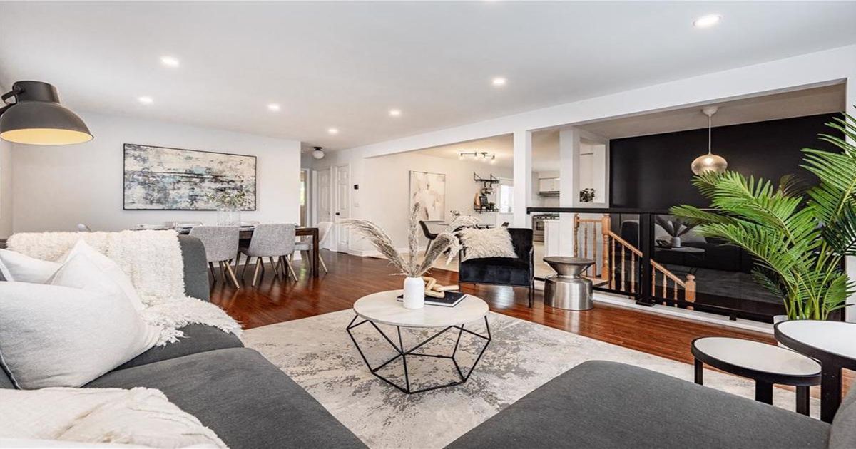 29 Loneoak Crescent  Stoney Creek