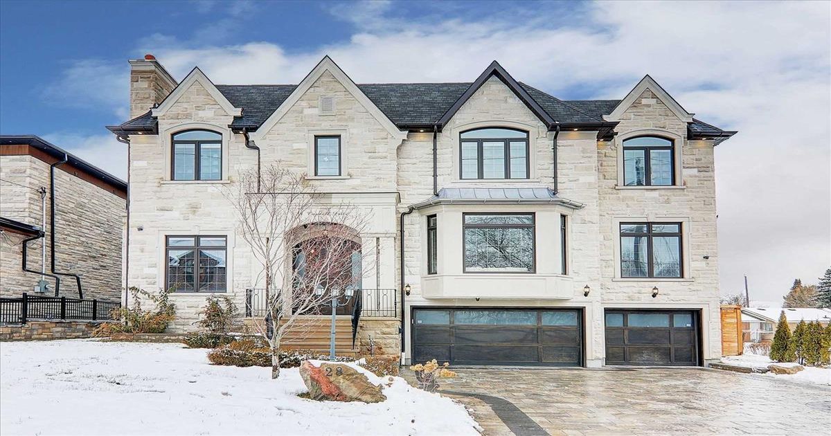 28  Caswell Dr  Toronto
