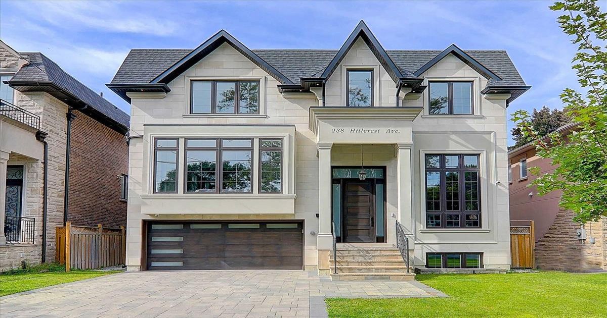238 Hillcrest  Ave  Toronto