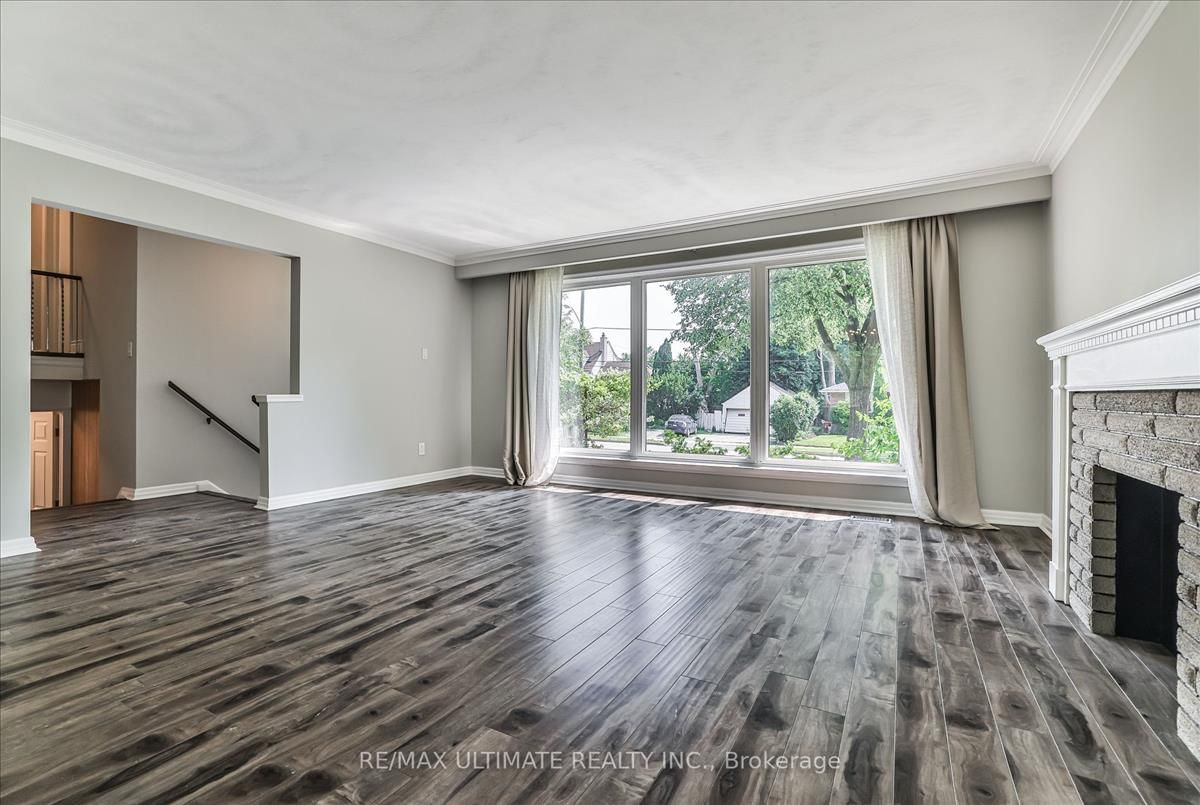 104 Maxome Ave Ave Toronto C14 104 Maxome Ave Ave Toronto C14