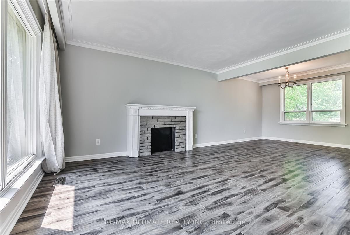 104 Maxome Ave Ave Toronto C14 104 Maxome Ave Ave Toronto C14