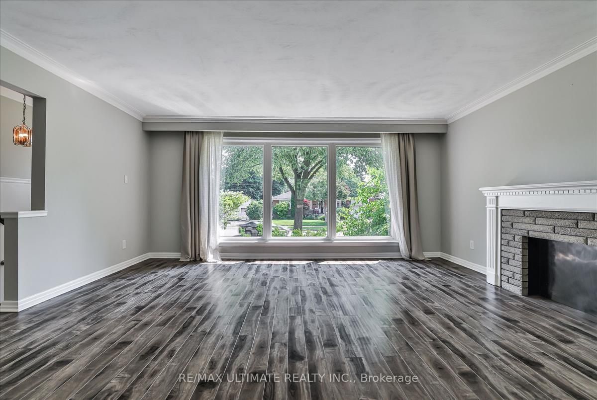 104 Maxome Ave Ave Toronto C14 104 Maxome Ave Ave Toronto C14