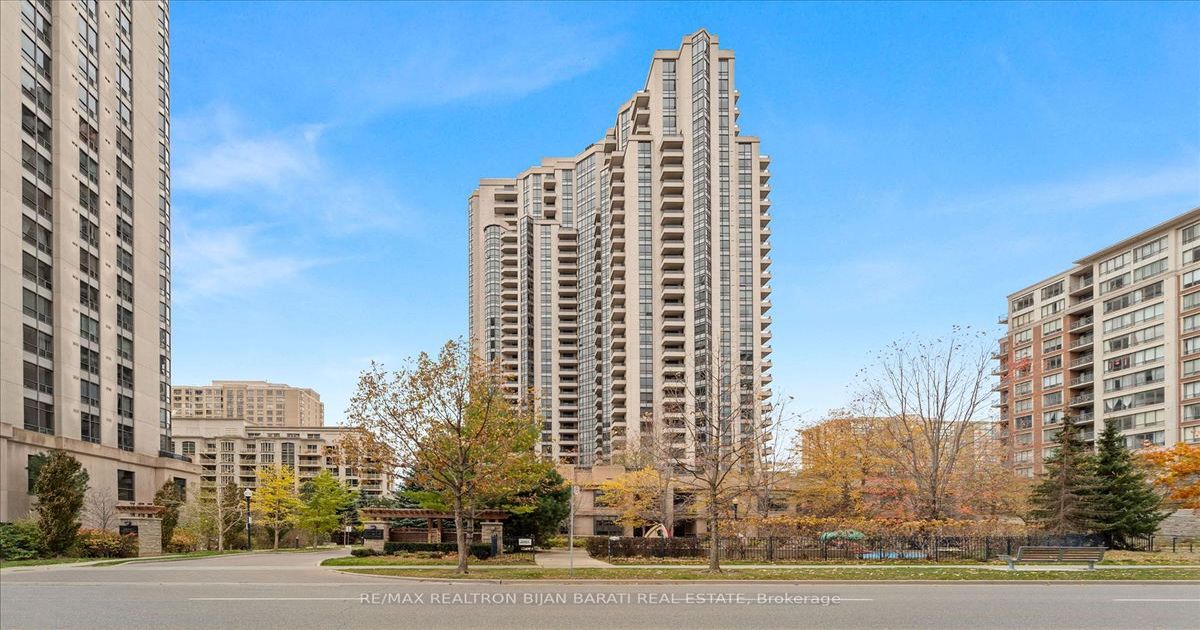 500 Doris Ave  Toronto
