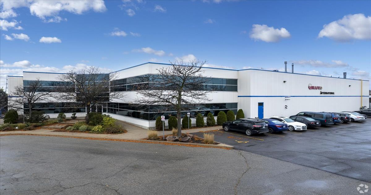 20 Regina Rd  Vaughan