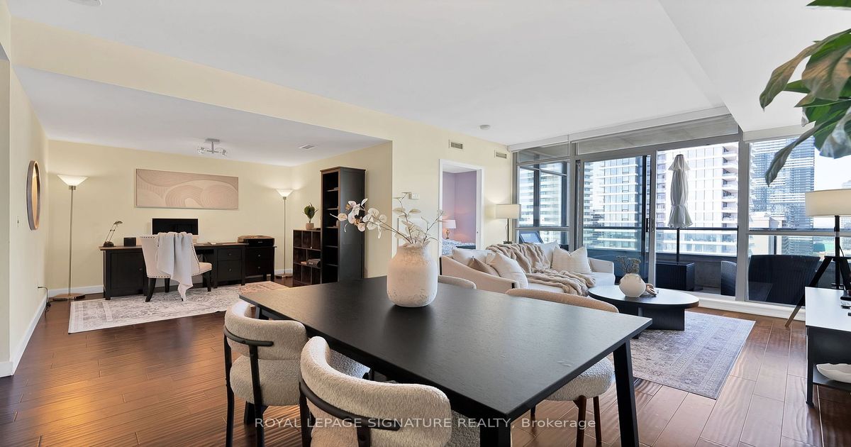281 Mutual St Toronto