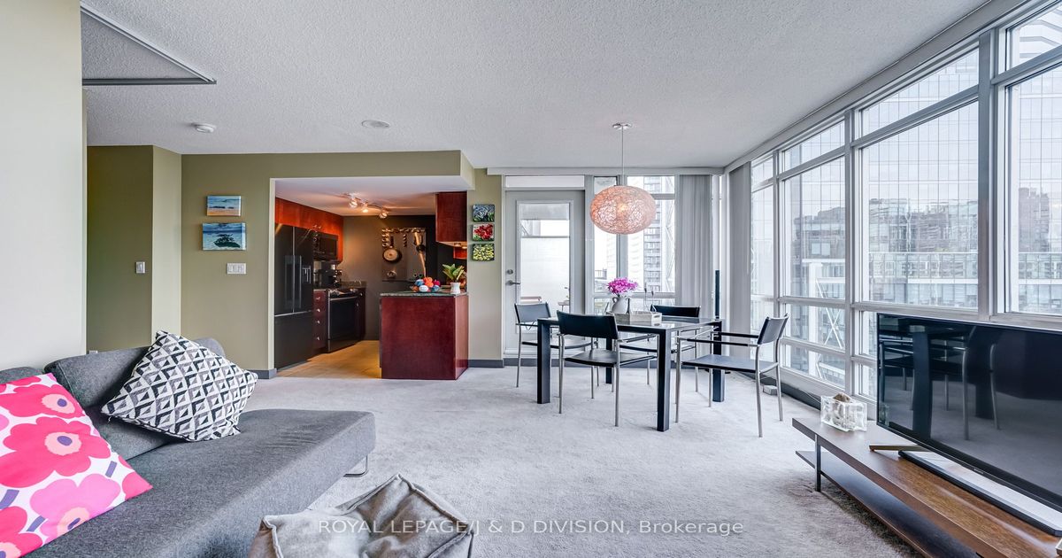 397 Front St W Toronto