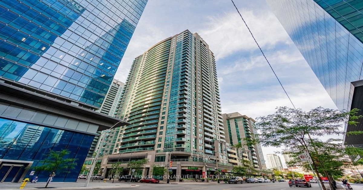 30 Grand Trunk Crescent Toronto