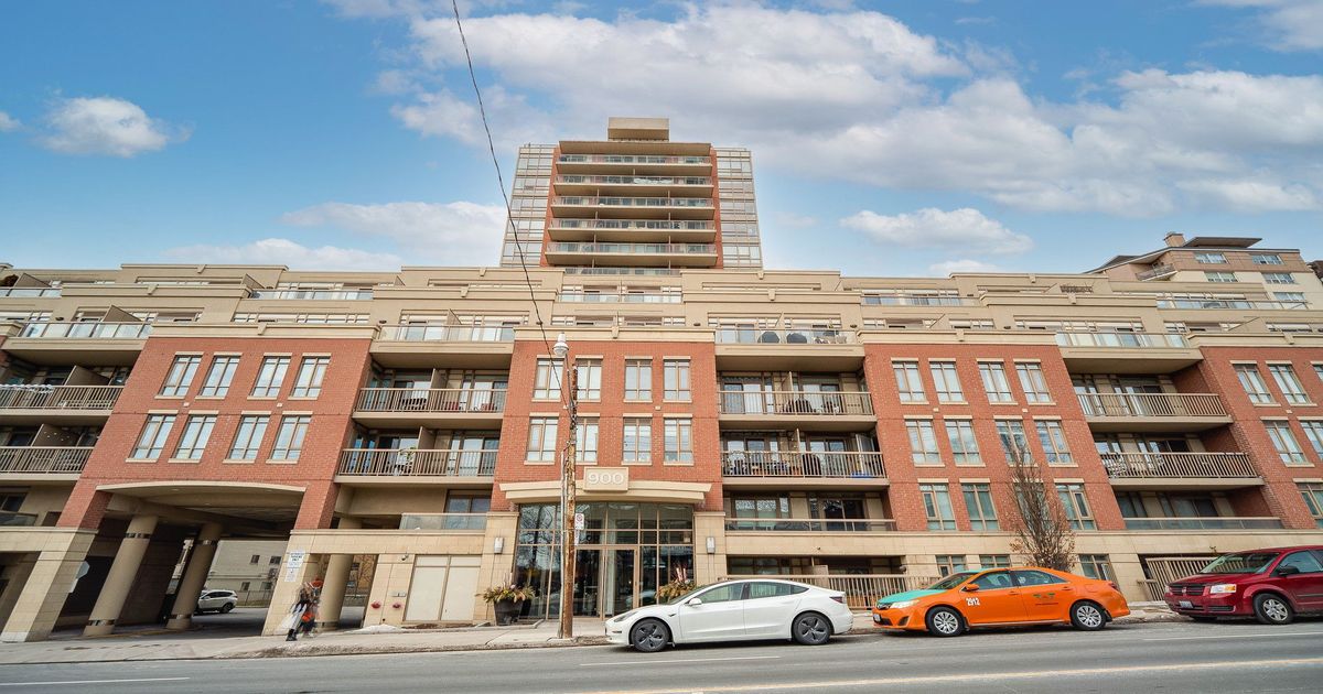 900 Mount Pleasant Rd Toronto
