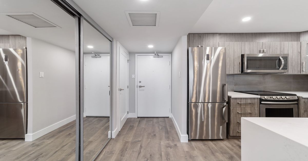 725 King St W Toronto