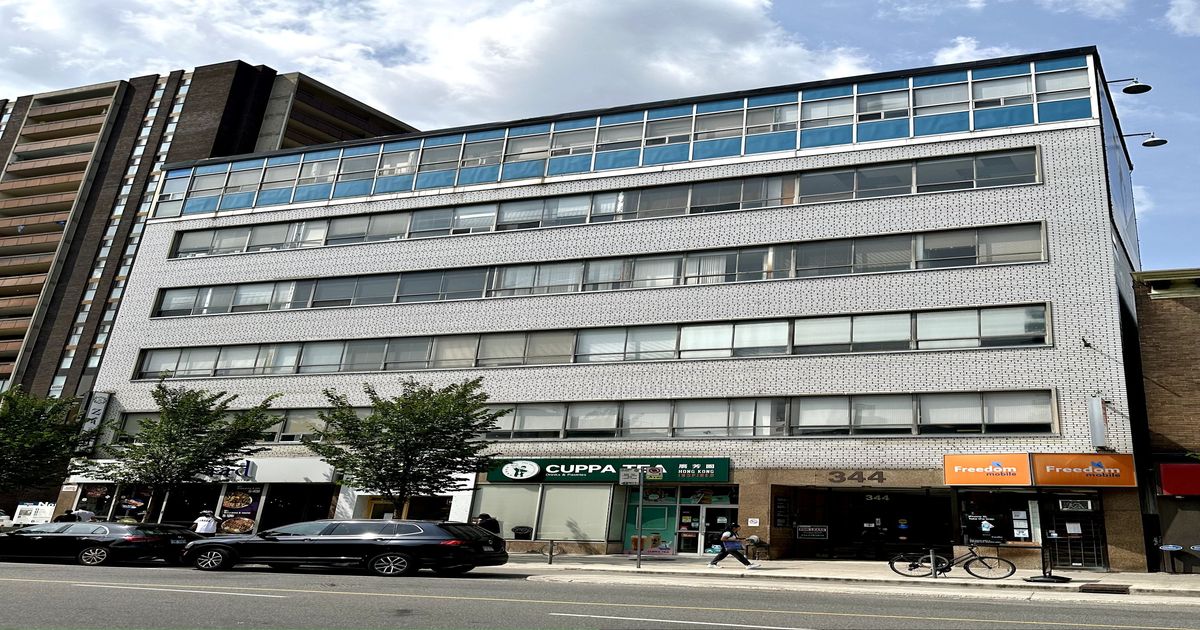 344 Bloor Street W Toronto