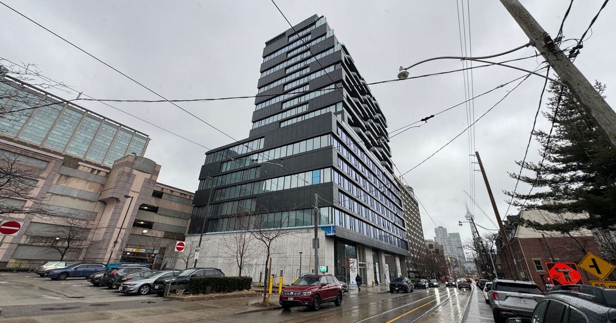 195 McCaul St Toronto