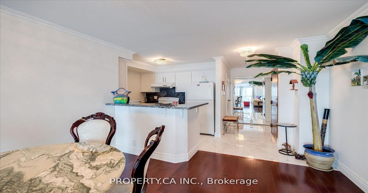 10 Queens Quay W Toronto