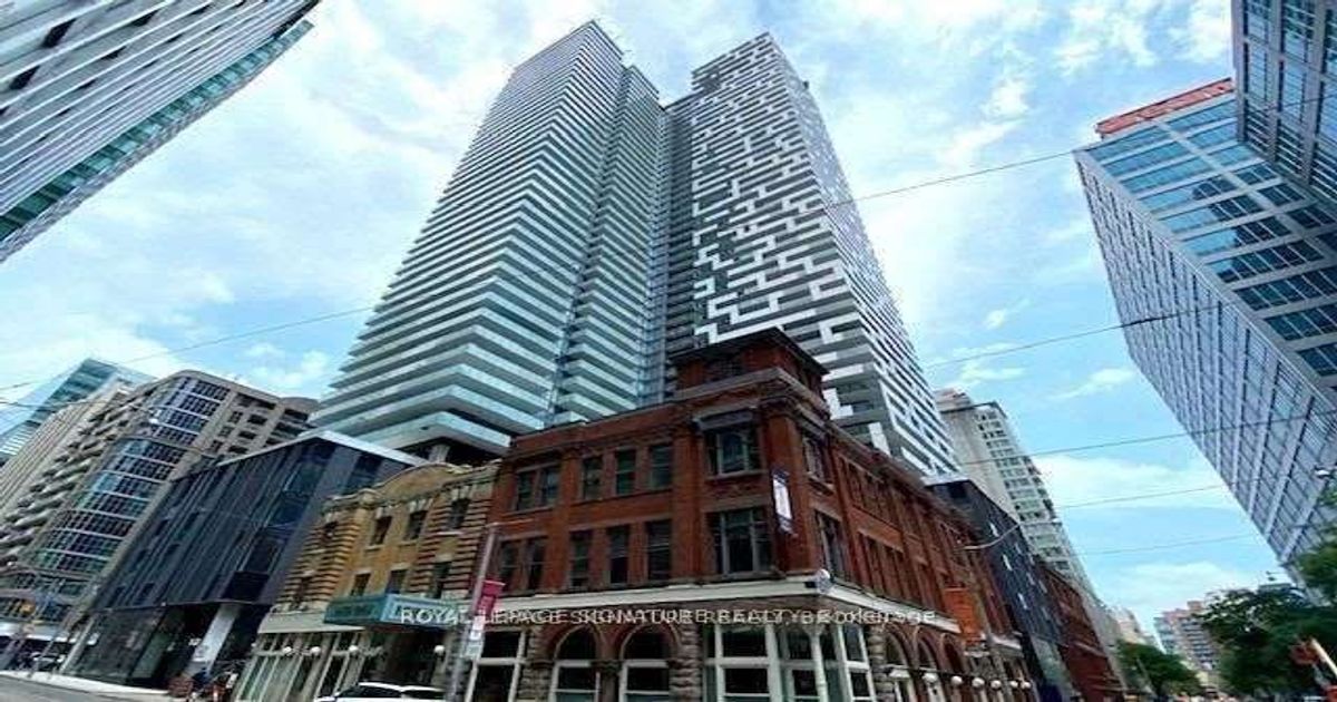25 Richmond St E Toronto