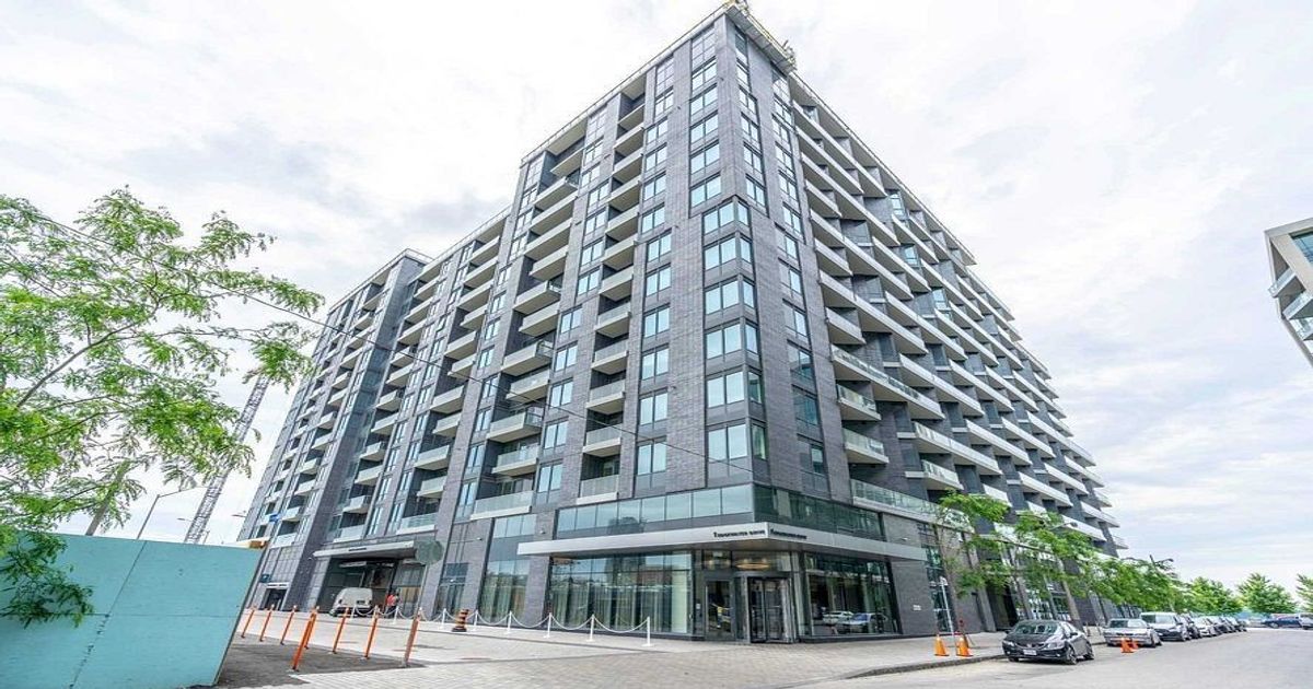 1 Edgewater Dr Toronto
