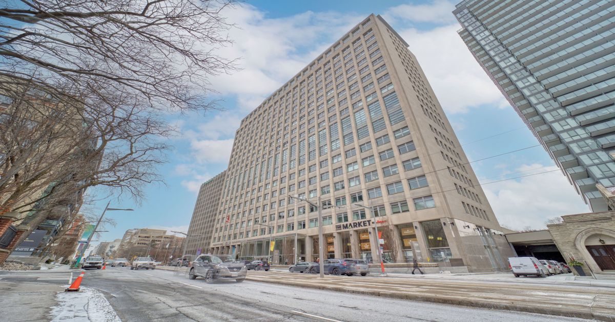 111 St Clair Avenue W Toronto